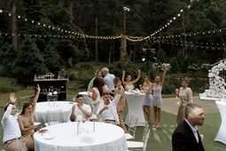 доп. фото партнера